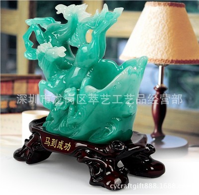 馬到成功樹脂筆筒 桌面上的祥瑞之功